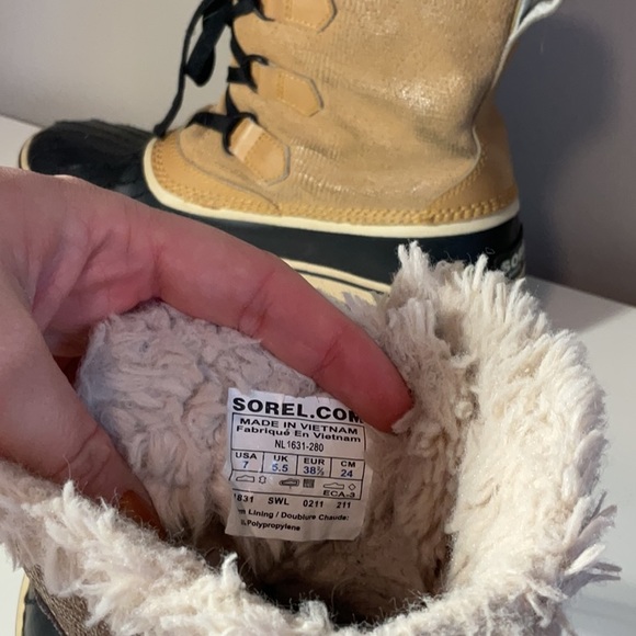 SOREL Tivoli Suede Buff Short LaceUp Snow Winter Boots Waterproof Insulated Sz 7 - Picture 9 of 9